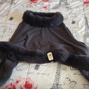 Gray Faux Fur Trim Cape